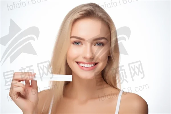南宁牙齿美白费用是多少？2025年牙齿美白价格一览，重点关注牙齿美白多少钱，激光美白价格也有提及。