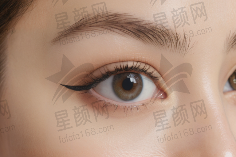 兰州华厦眼科医院全飞秒手术费用为15800元，半飞秒手术费用为11800元，晶体植入手术费用为30000元，欢迎预约燕振国医生。