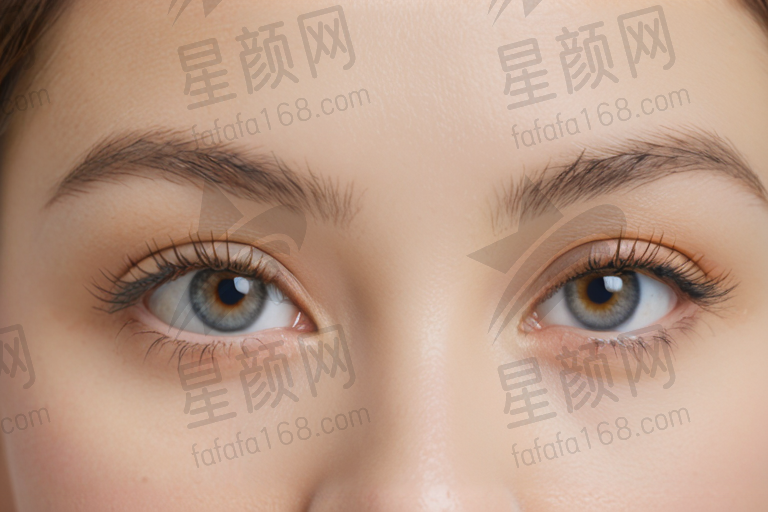 自贡市全激光近视手术的费用是多少？近视激光手术的风险有哪些？
