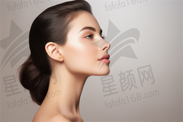 埋线双眼皮攻略：经过多方比较与评价，我终锁定了两家私立医院的选择与经验分享。