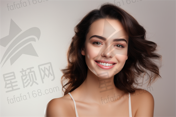 合肥壹加壹整形美容医院推出睫毛种植优惠活动，原价3000元起现仅需2500元起，尽享美丽与实惠！